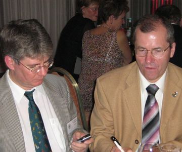 Organisatoren unter sich: Links Dr. Matthias Kribben und rechts der Organisator der FIDE-Olympiade 2008 in Dresden Dr.Dirk Jordan