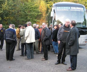 Dann geht es wieder in die Busse