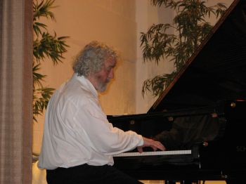 Reinhard Nuber am Klavier