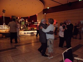 Martha und Georg Engelhardt beim Tanz